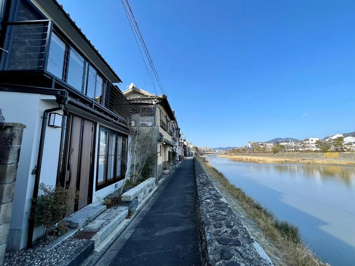 Tabitabi Kanoe Kamogawa Kyoto